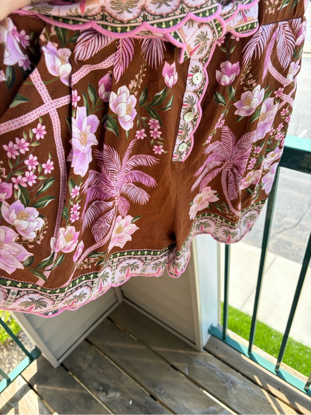 🆕🌿🌸FARMRio Palm Dream Brown Linen Romper M Tropical Floral Scalloped Trim Resort - Picture 10 of 17